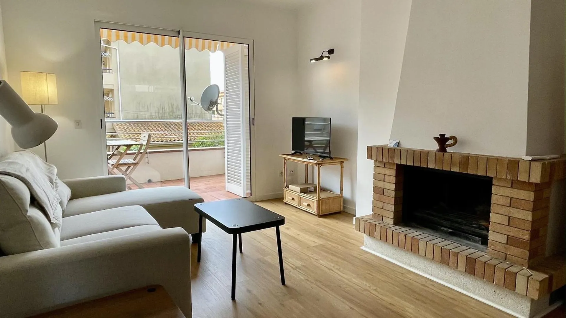 公寓 Migjorn A 1-2 Apartament 埃斯塔蒂特